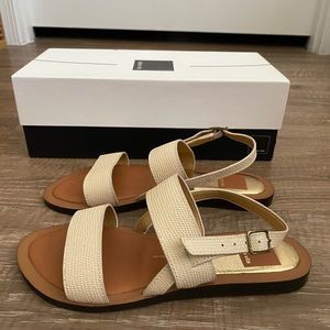 Dolce Vita Fabrica Leather Sandals US 6 Cream